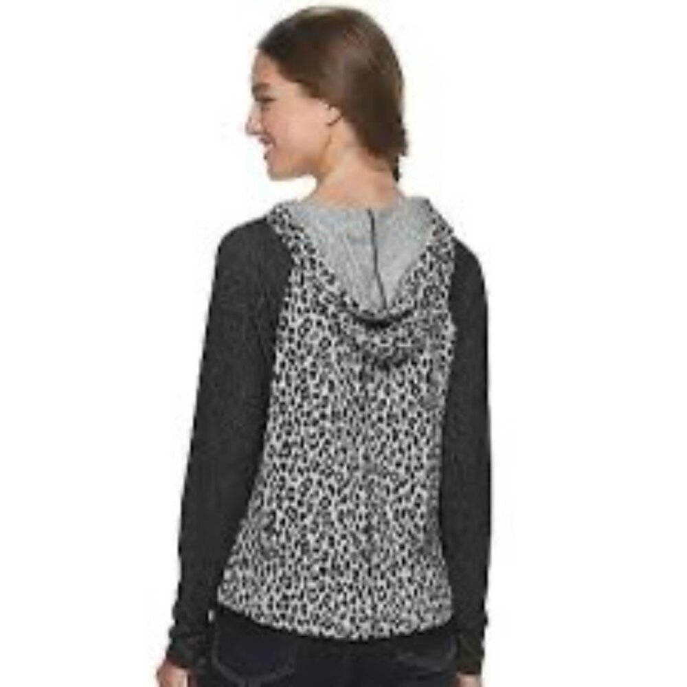 Leopard Print Lightweight Hoodie - Size Medium - Picture 2 of 16